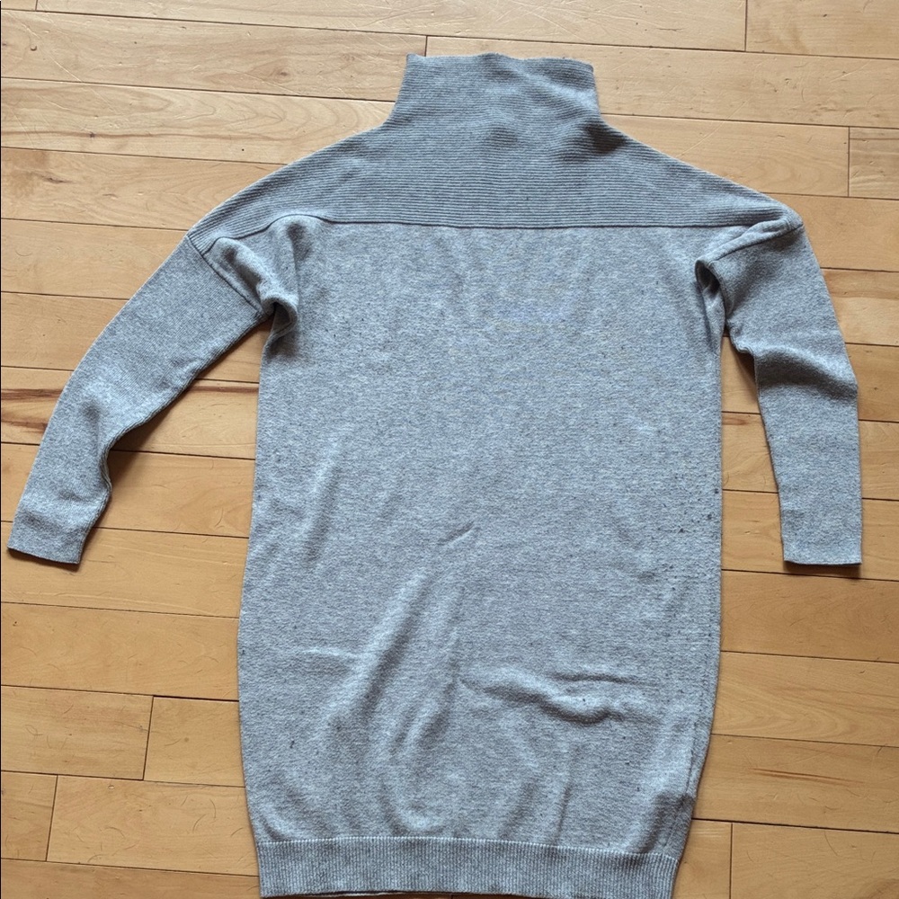 4 for $20 Lole  Gray Turtleneck Sweater